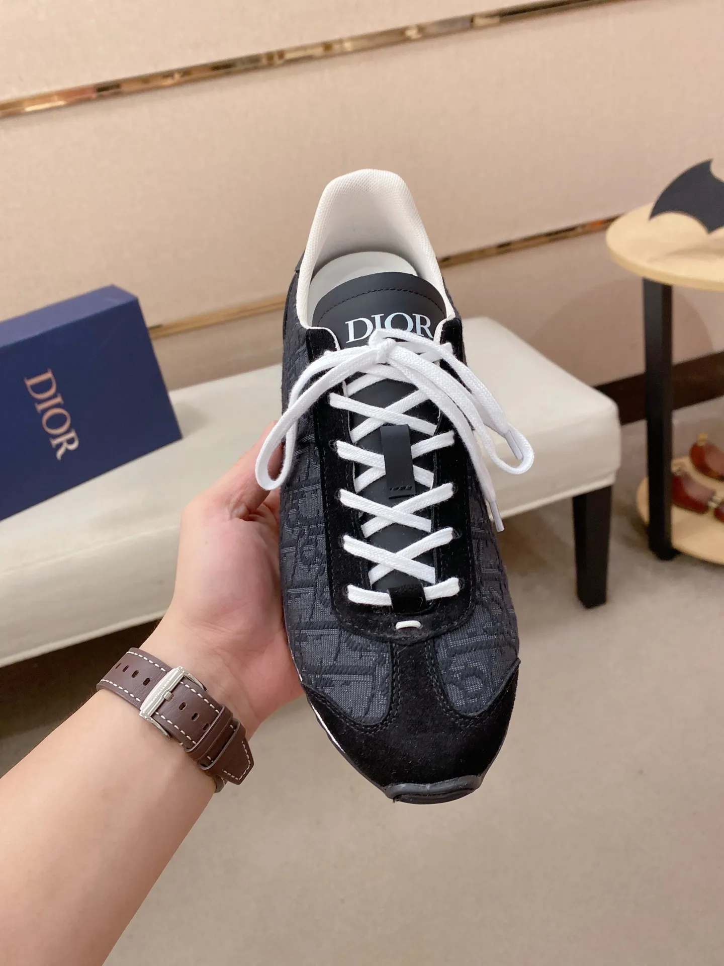 Men's shoes💰: 440💰Couple style💏 [Dior·Dior] New casual sports style men's shoes, new spring and summer design, perfect workmanship, lace-up lazy style to create wardrobe quality, upper: imported first-layer cowhide, mesh breathable lining soft and comfortable, ultra-light TPU wear-resistant outsole, simple, versatile fashion men's shoes, excellent color code number 35--44. (45,46 customized items are not returnable or exchangeable)